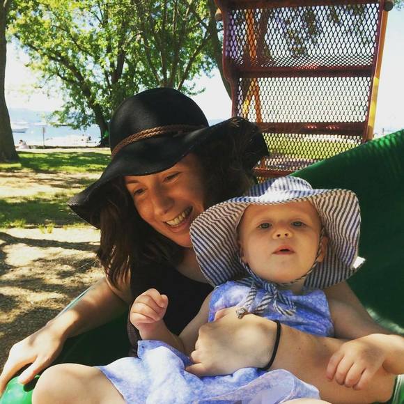 Meet your Posher, Rachel - Picture 1 of 1